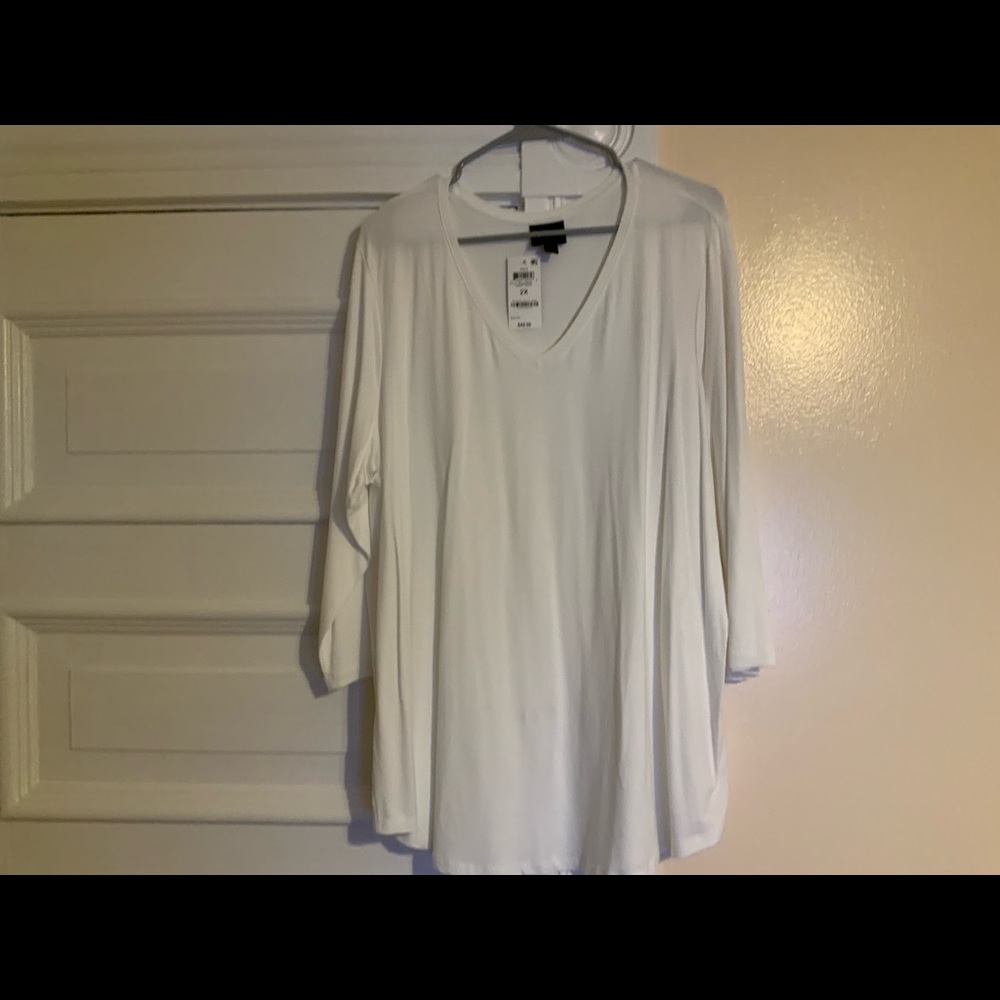 NWT JM COLLECTION woman’s white top.  Size 2X.